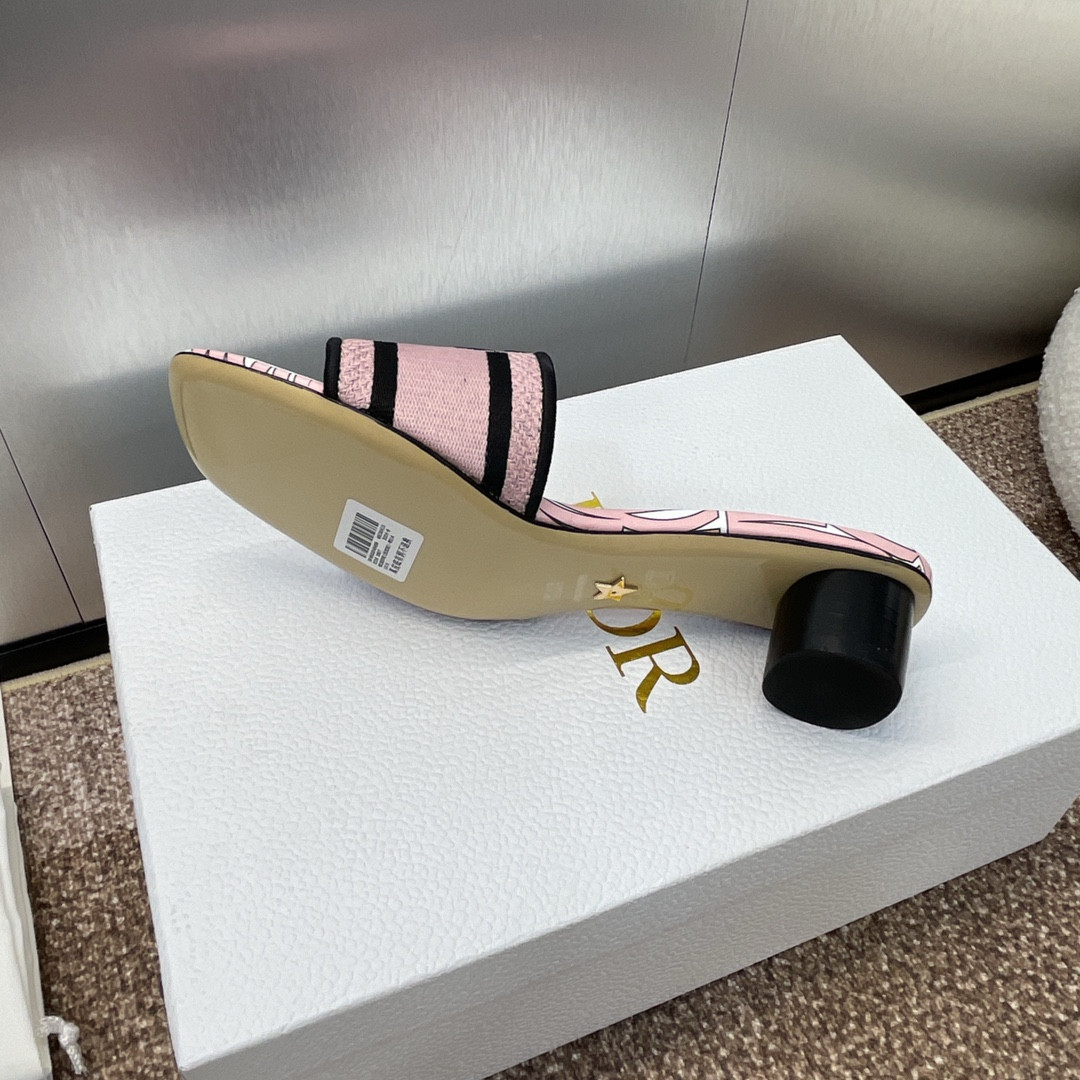 UA D*0r Dway Heeled Slide