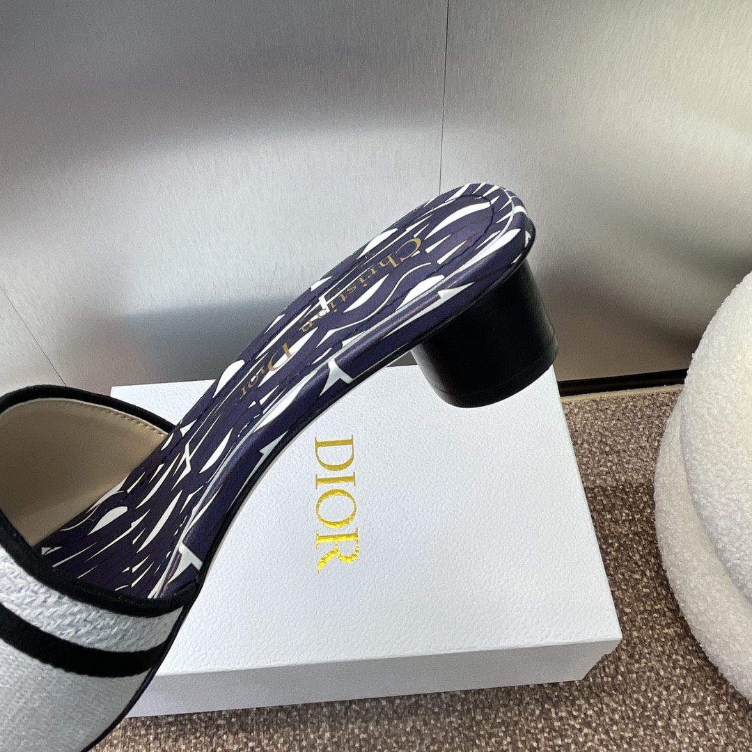 UA D*0r Dway Heeled Slide