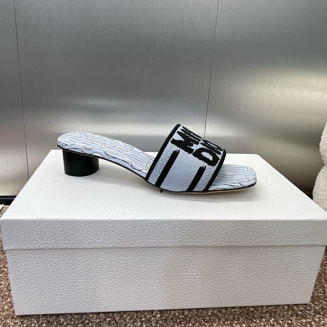UA D*0r Dway Heeled Slide