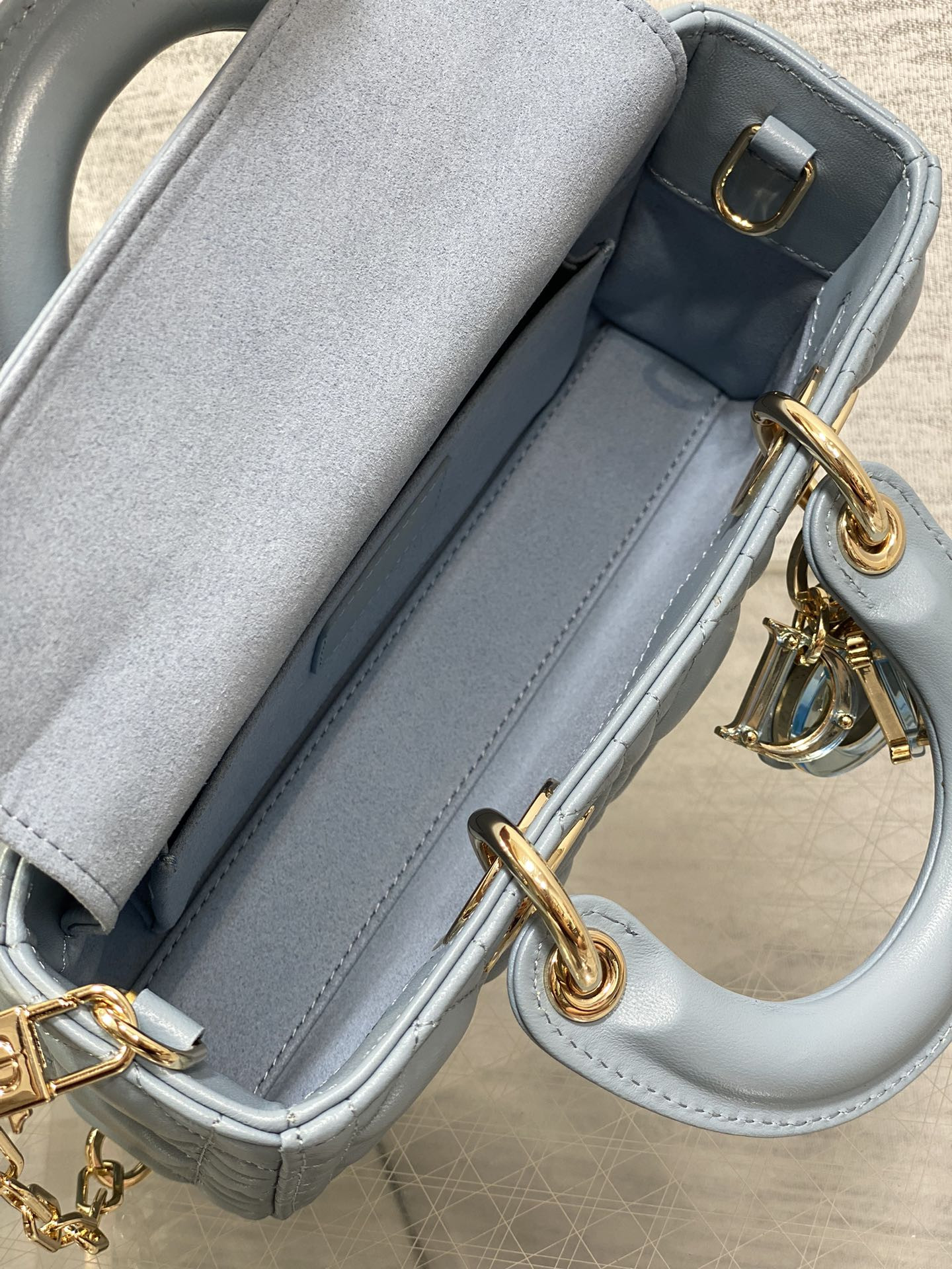 D*0r SAMLL D-JOY BAG 22.5 x 6 x 11.5CM