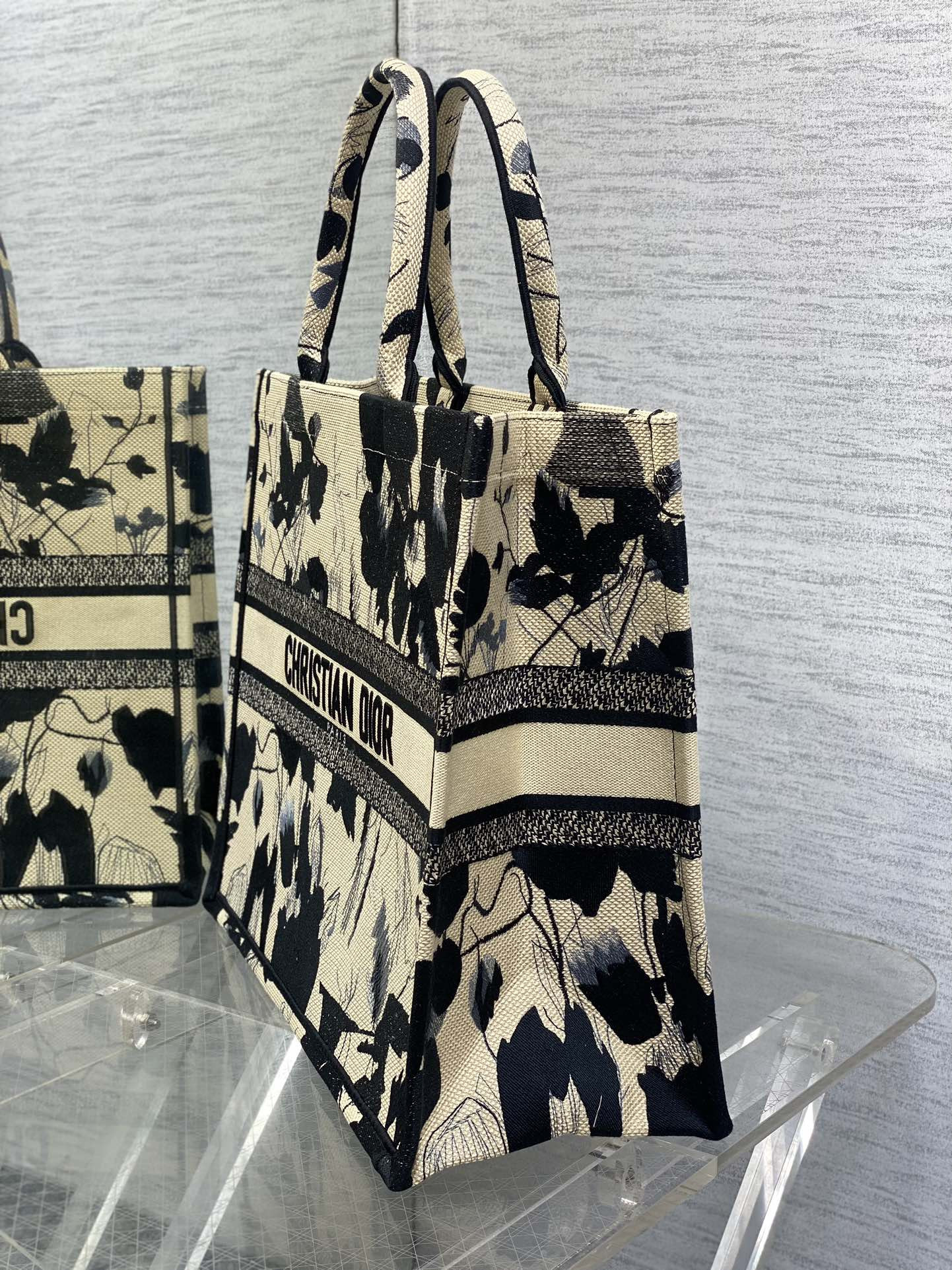 D*0r Tote 42 x 18 x 35cm