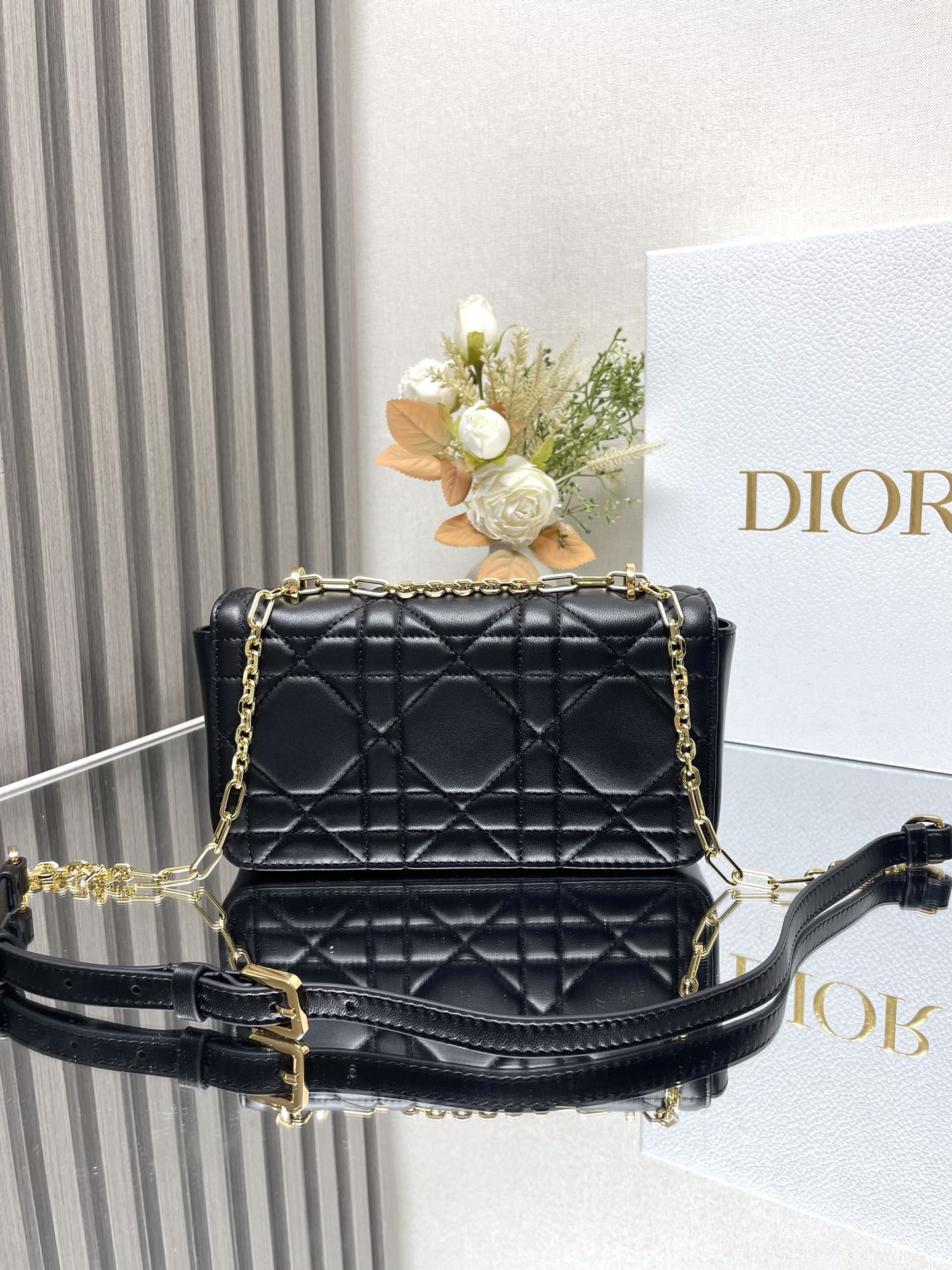 D*0r Miss Daisy Mini Bag 22 x 12.5 x 4 cm