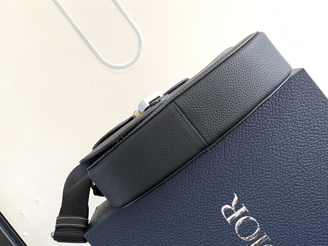 D*0r Saddle Messenger Bag 24 x 16.5 x 5.5 cm