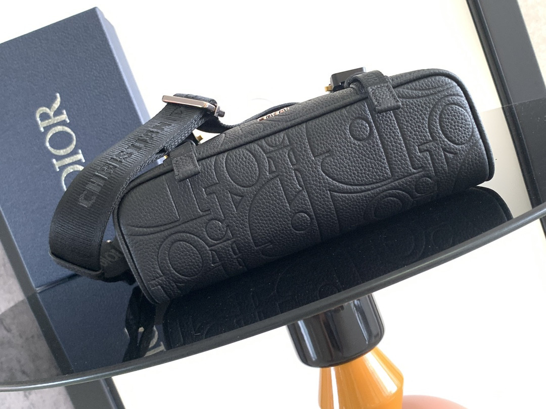 D*0r Hit the Road Messenger Bag with Flap Black D*0r Gravity Leather and Black Grained Calfskin 24 x 18 x 8 cm