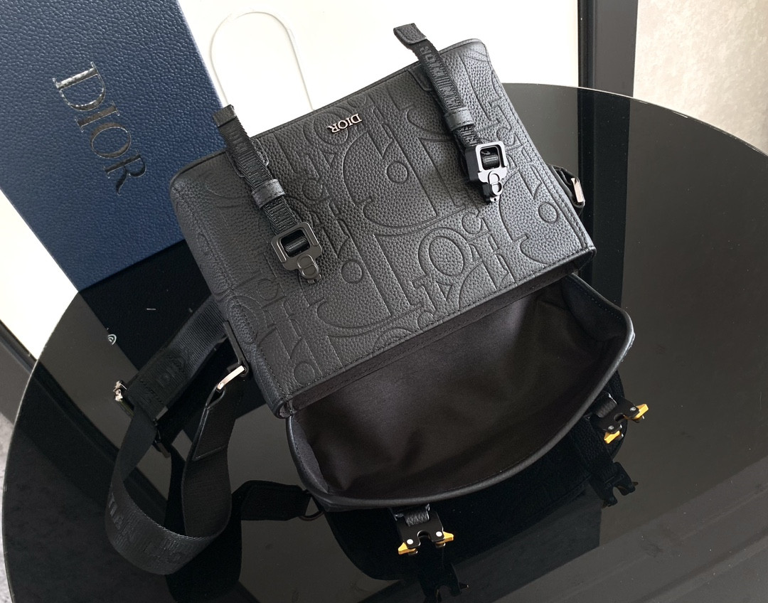 D*0r Hit the Road Messenger Bag with Flap Black D*0r Gravity Leather and Black Grained Calfskin 24 x 18 x 8 cm