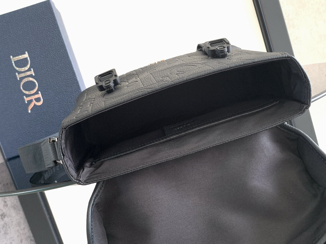 D*0r Hit the Road Messenger Bag with Flap Black D*0r Gravity Leather and Black Grained Calfskin 24 x 18 x 8 cm
