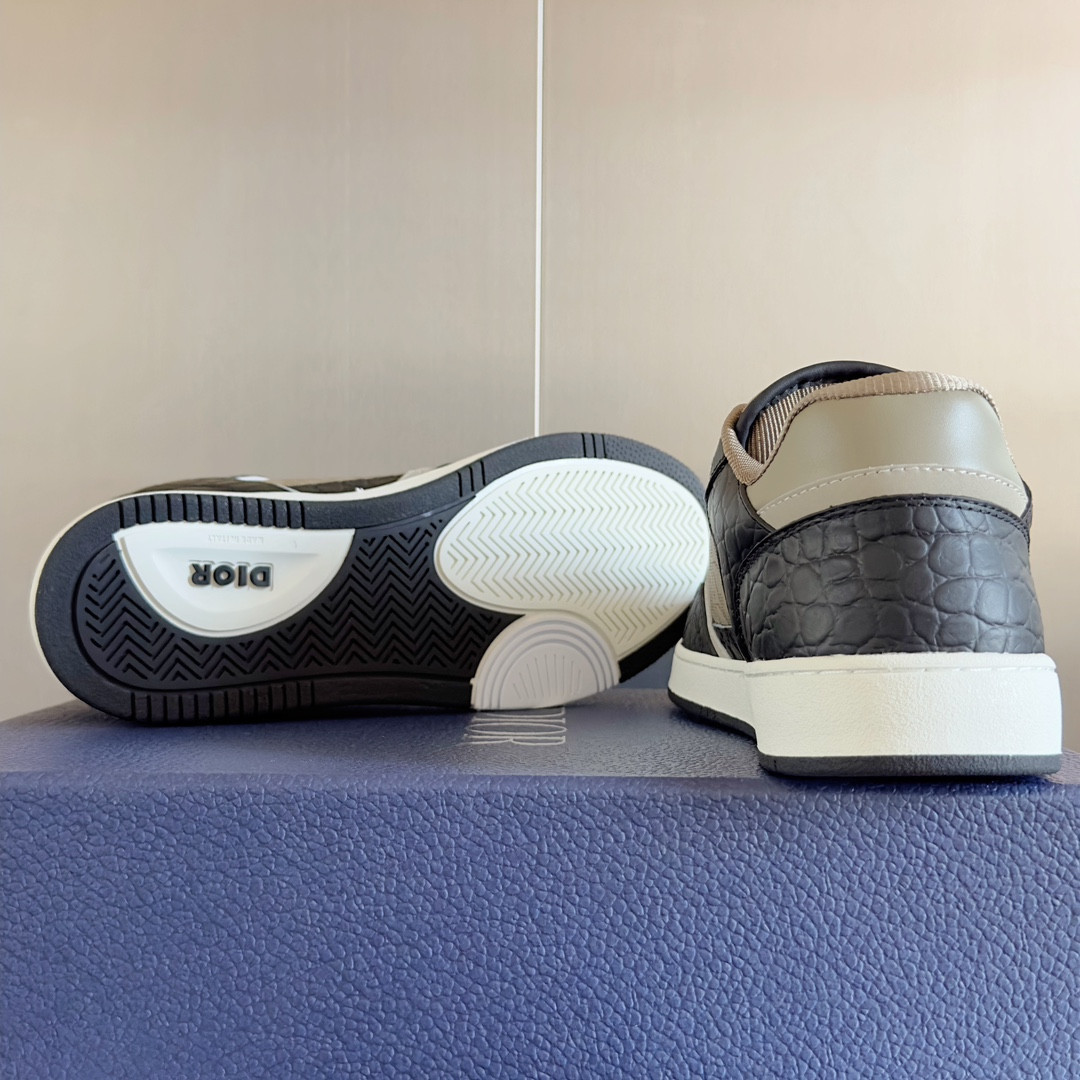 UA D*0r B27 Sneaker