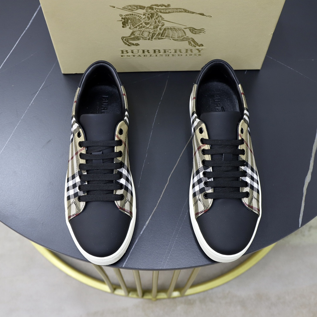UA B**rry Check Sneakers