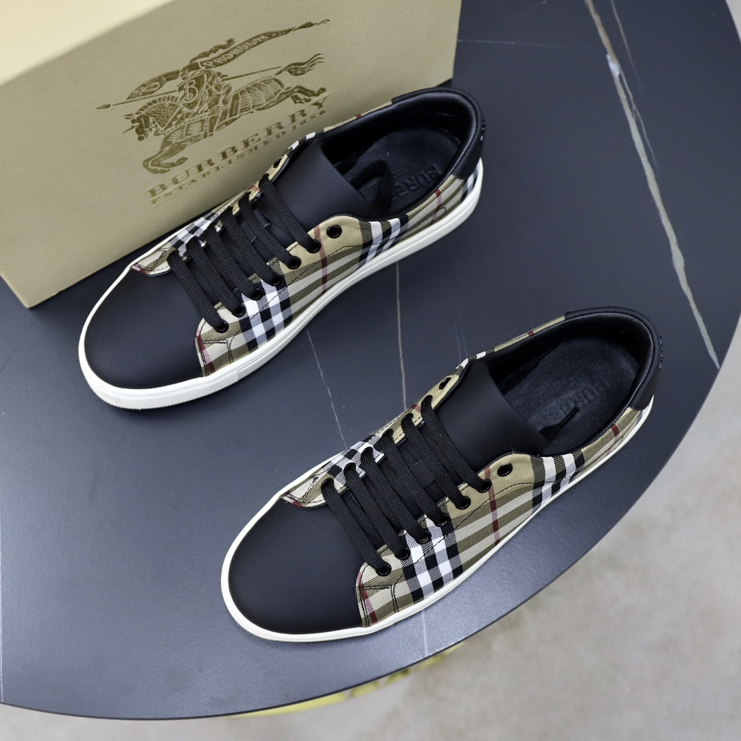 UA B**rry Check Sneakers