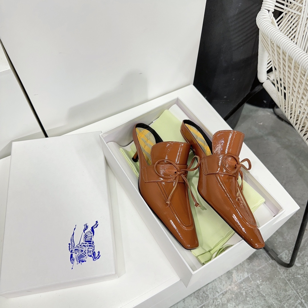 UA B**rry Mules