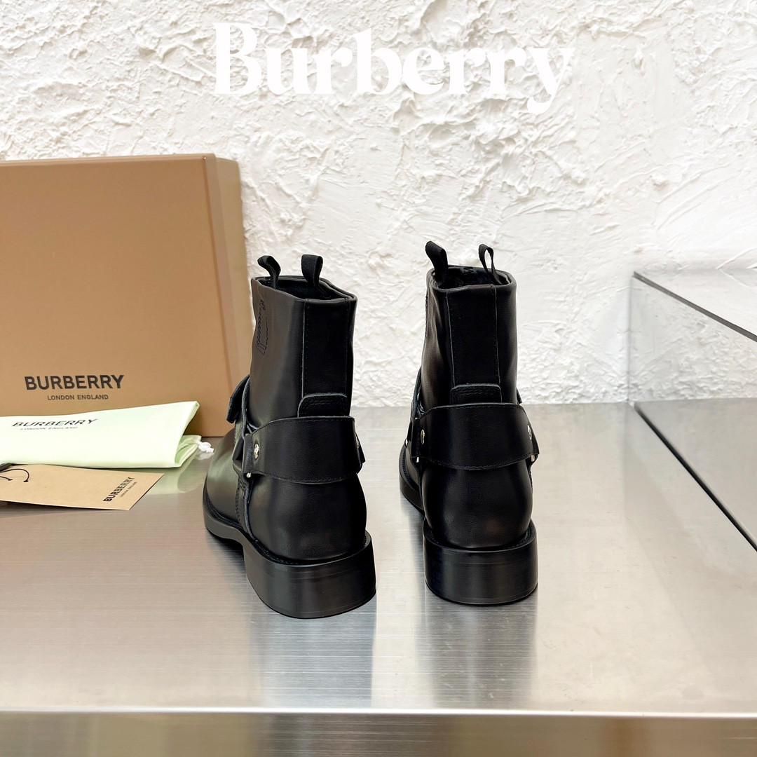 UA B**rry Boots