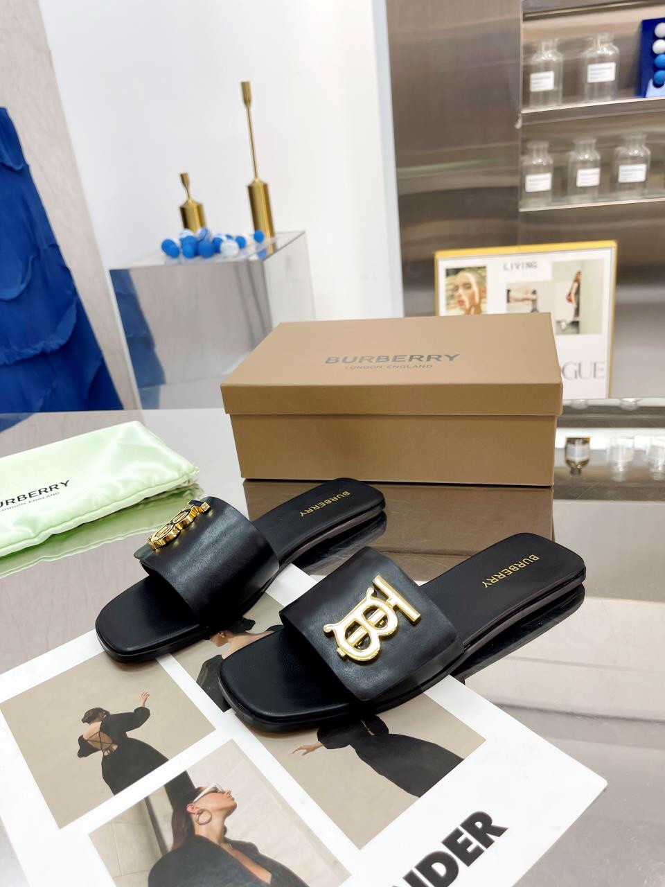 UA B**rry Slides