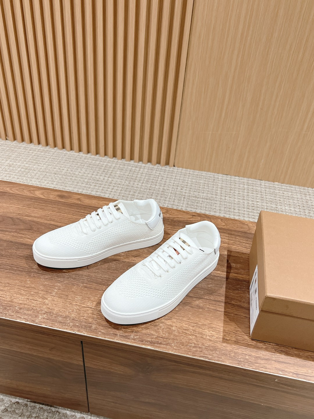 UA B**rry Sneakers