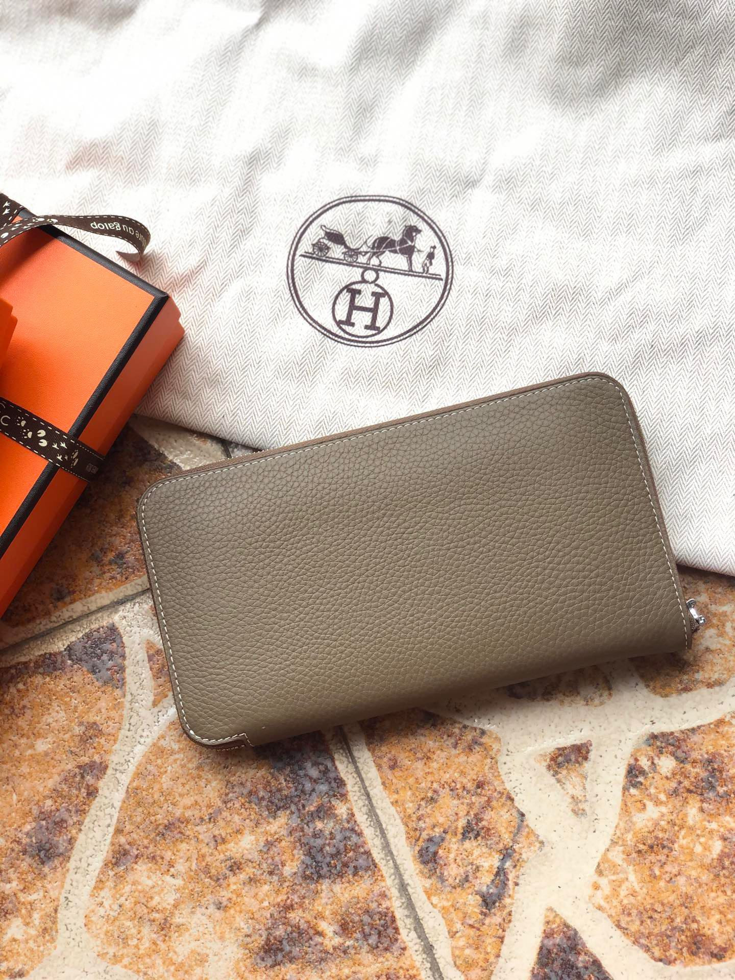 Hermès Long Wallet 20x11cm