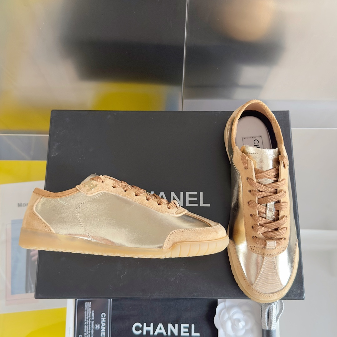 UA Ch*el SNEAKER