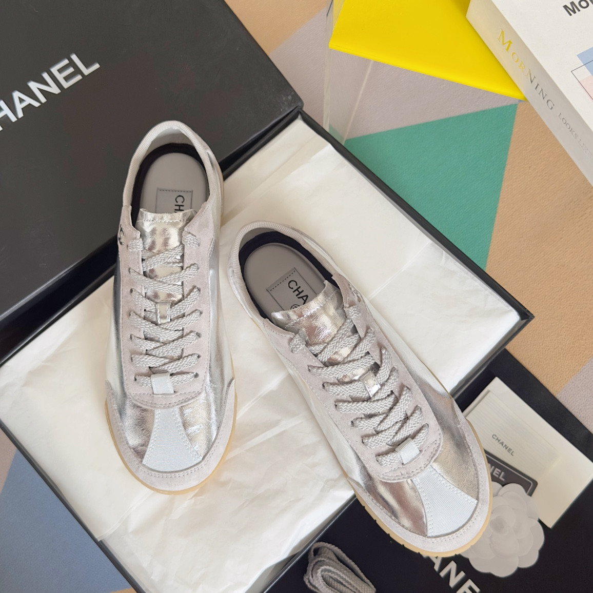 UA Ch*el SNEAKER
