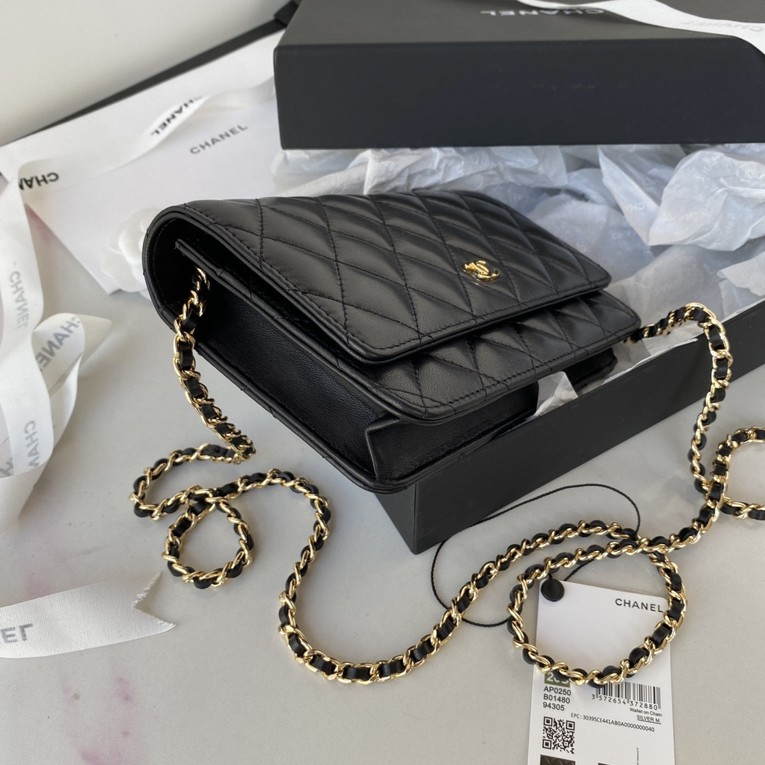 Ch*el WALLET ON CHAIN 12.3 × 19.2 × 3.5 cm