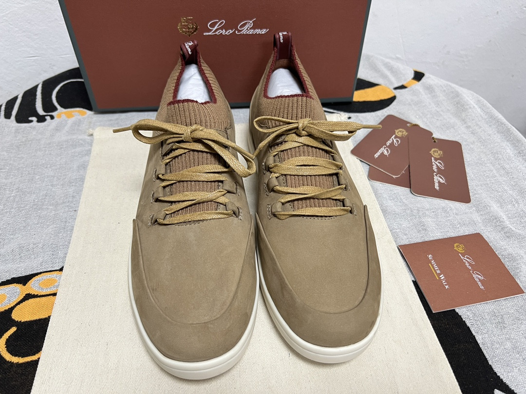 UA L**o p*ana Soho Walk Sneaker