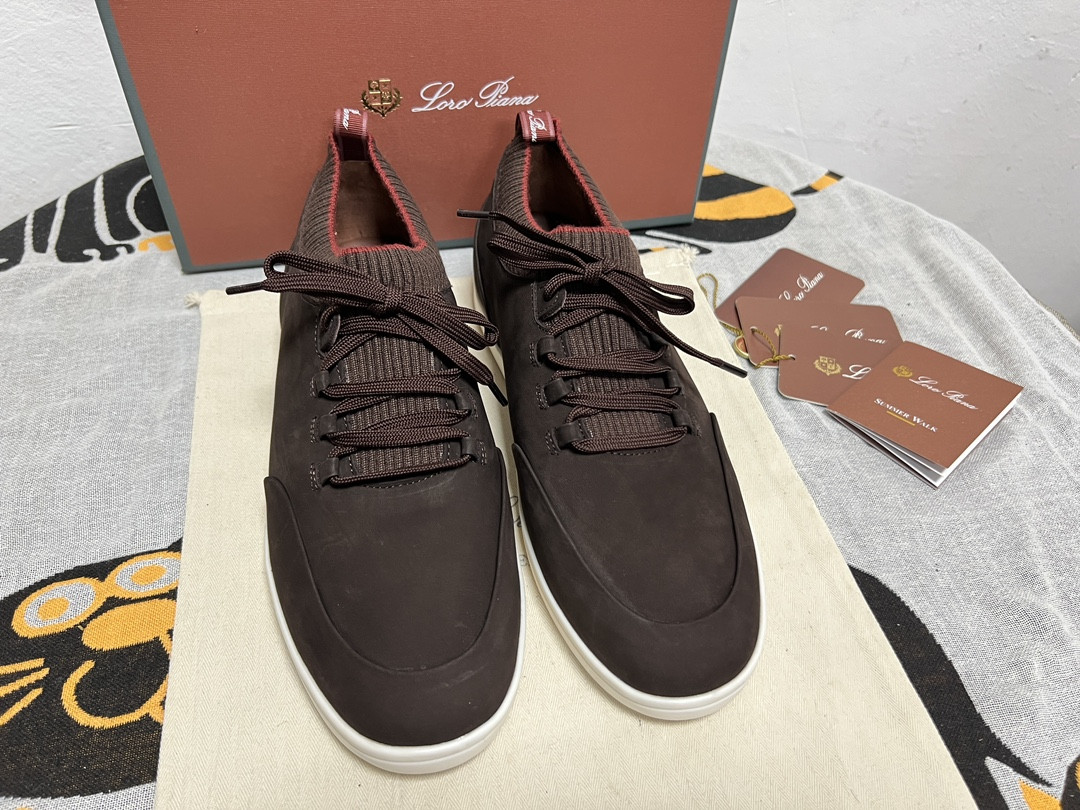 UA L**o p*ana Soho Walk Sneaker