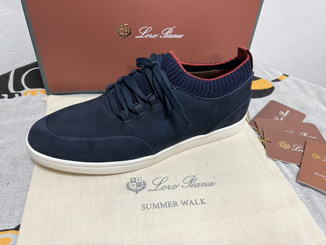 UA L**o p*ana Soho Walk Sneaker