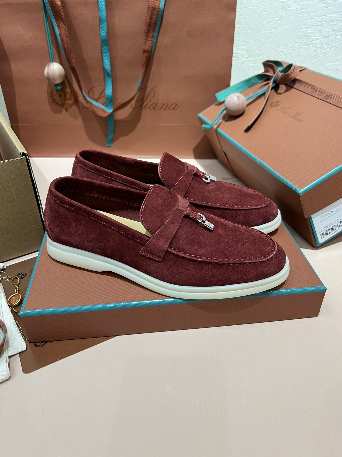 UA L**o p*ana Summer Charms Walk Loafers