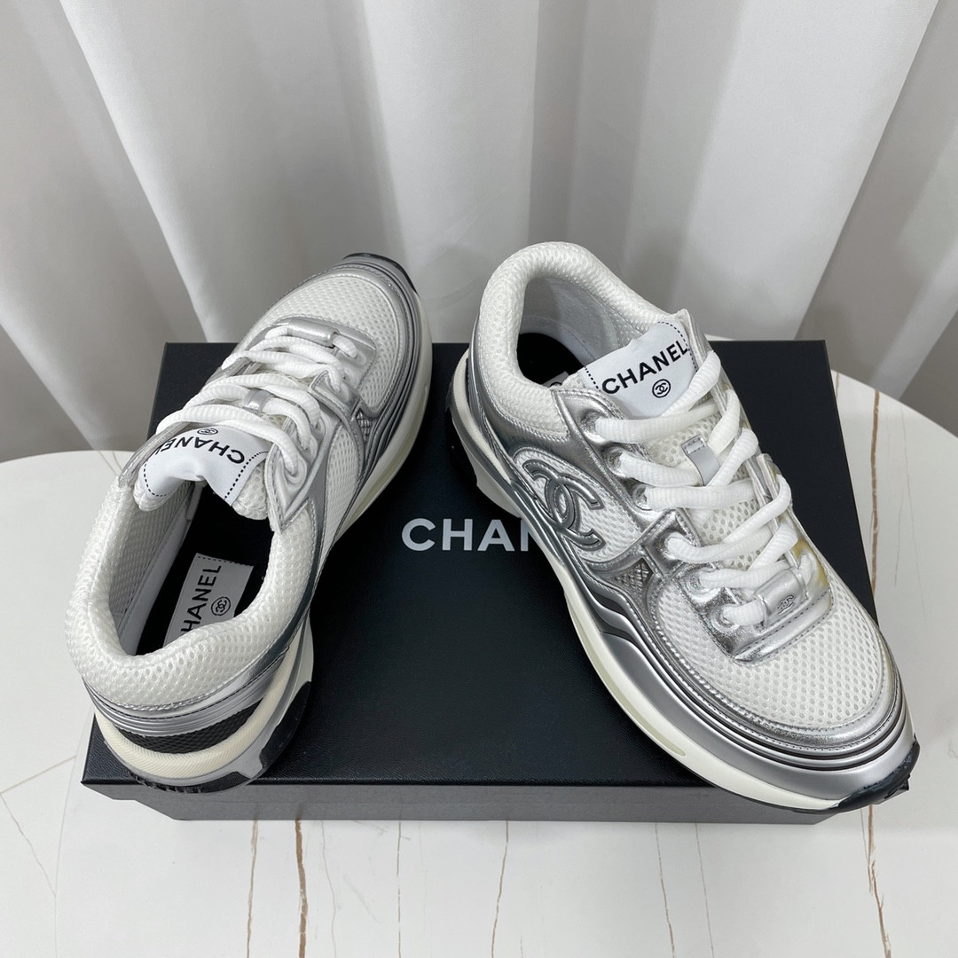UA Ch*el SNEAKER