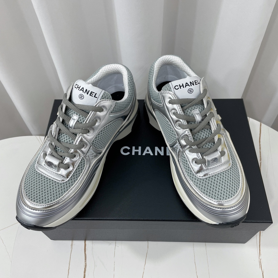 UA Ch*el SNEAKER