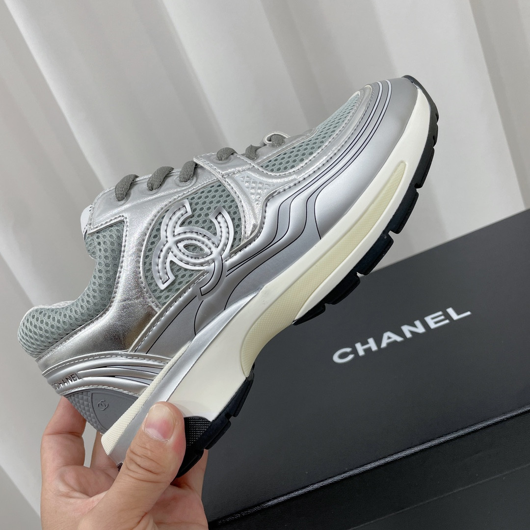 UA Ch*el SNEAKER
