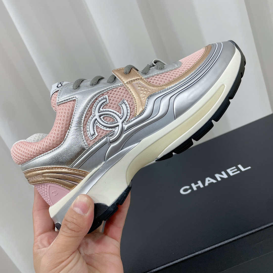 UA Ch*el SNEAKER