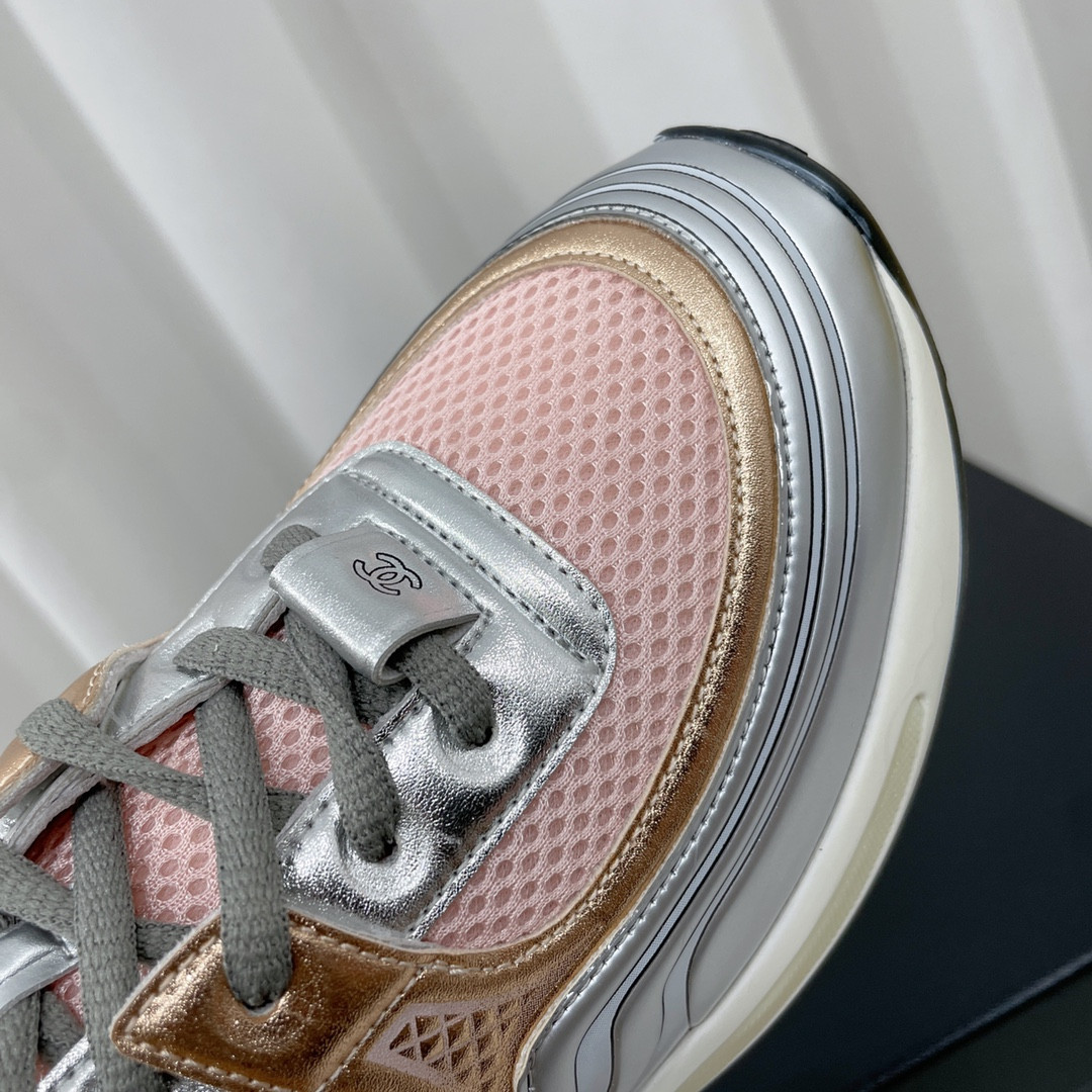 UA Ch*el SNEAKER