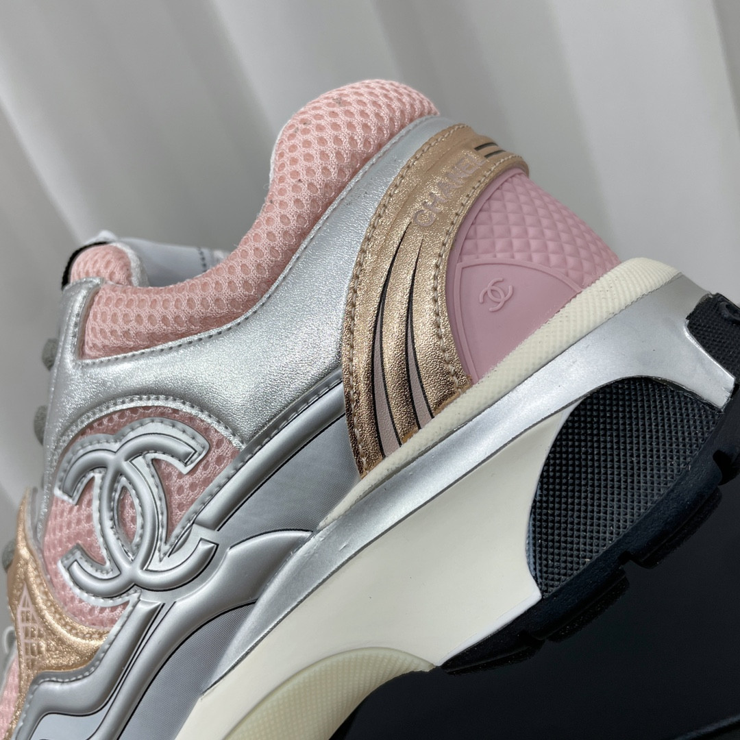 UA Ch*el SNEAKER