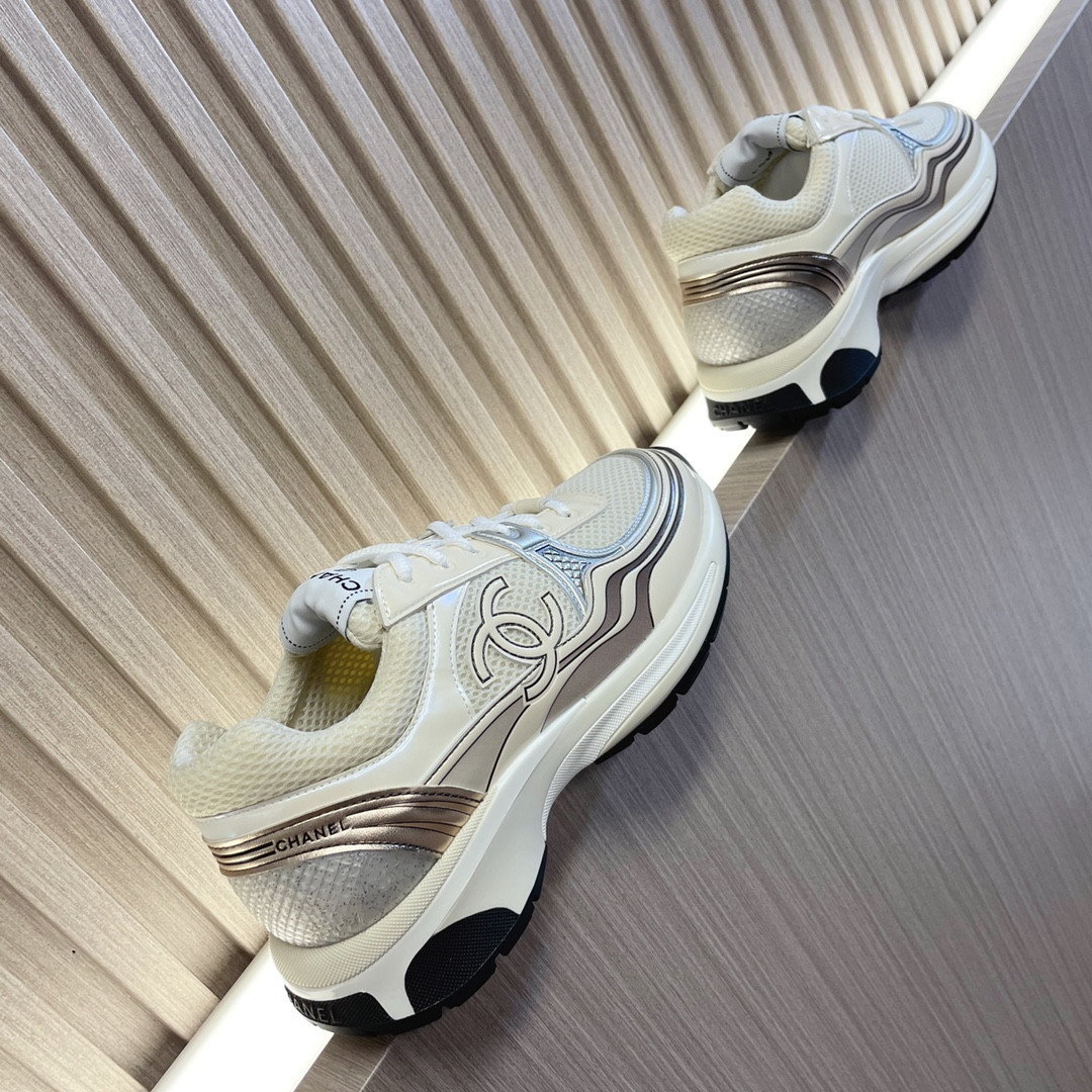 UA Ch*el SNEAKER