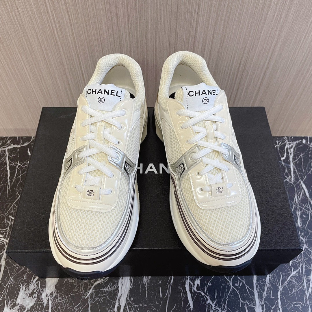 UA Ch*el SNEAKER