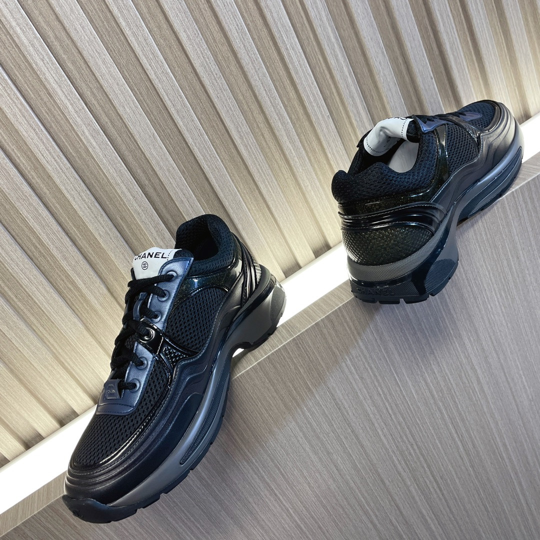 UA Ch*el SNEAKER