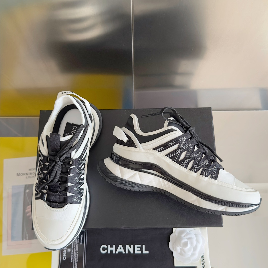 UA Ch*el SNEAKER