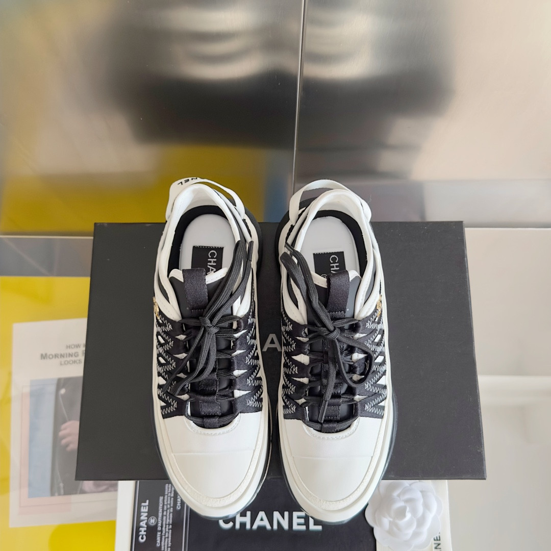 UA Ch*el SNEAKER