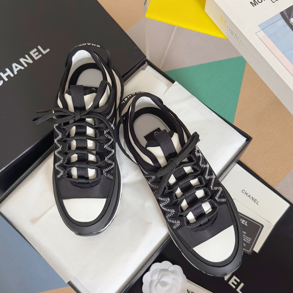 UA Ch*el SNEAKER
