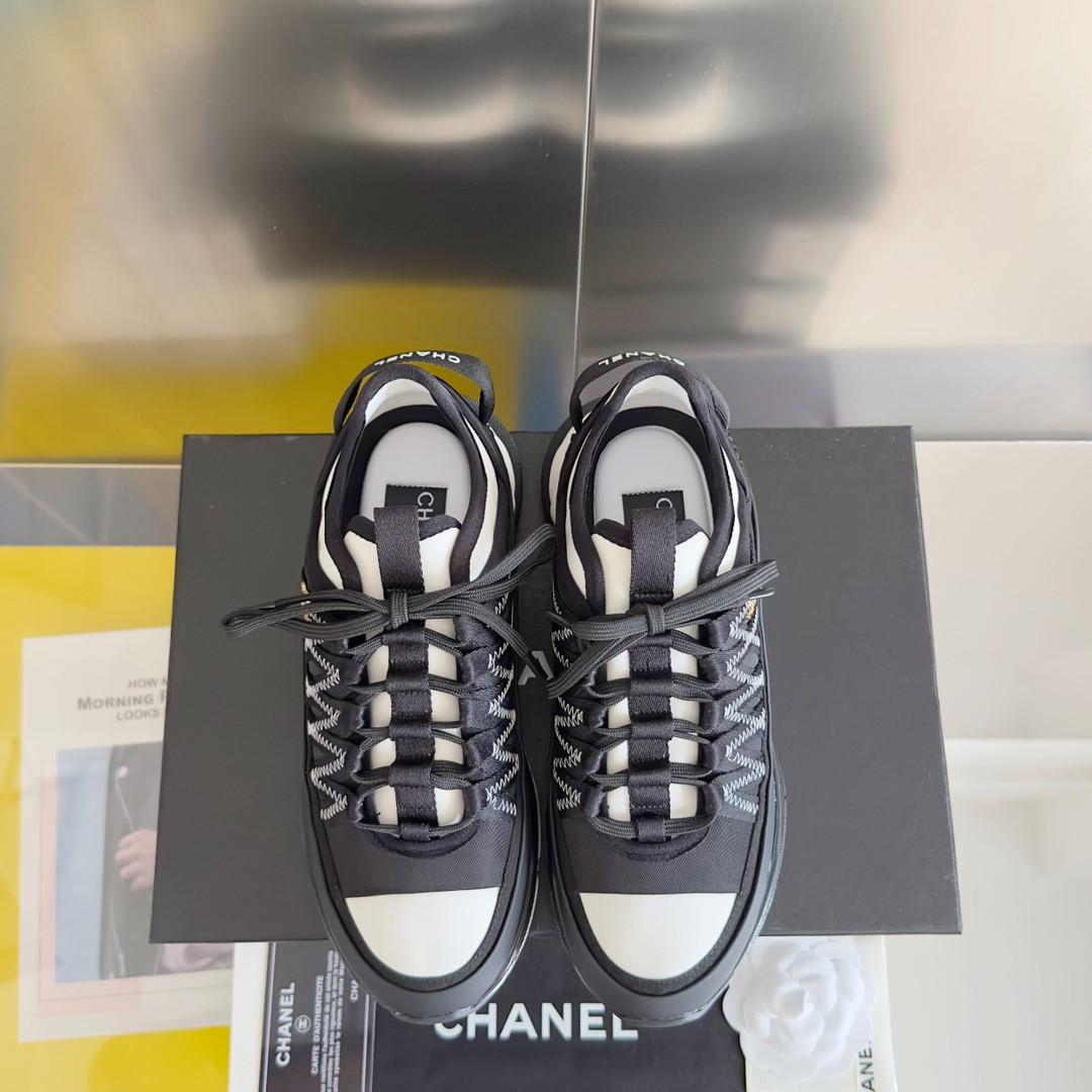 UA Ch*el SNEAKER