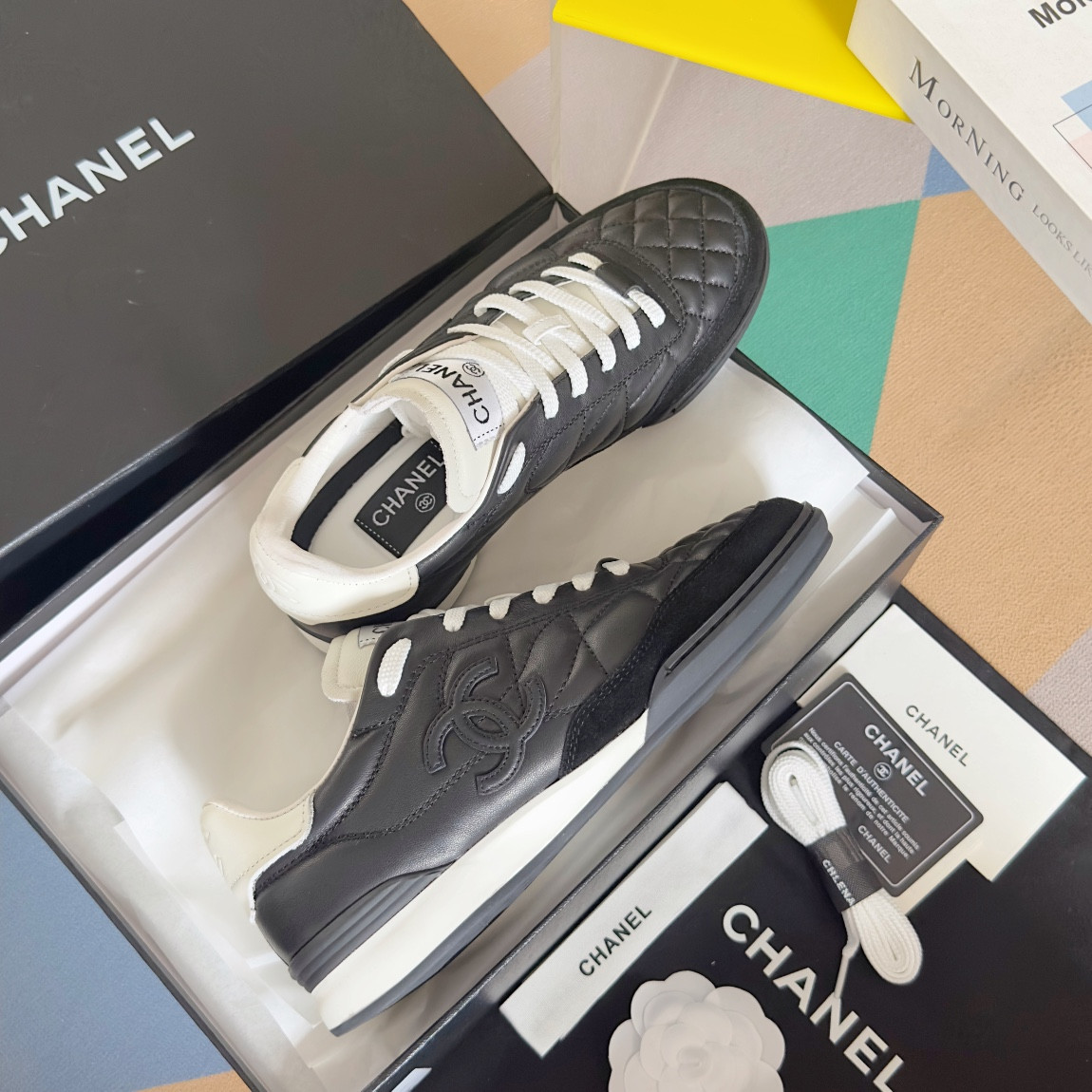 UA Ch*el SNEAKER
