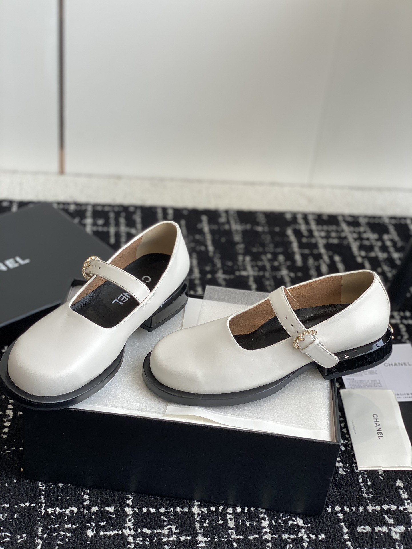 UA Ch*el MARY JANES
