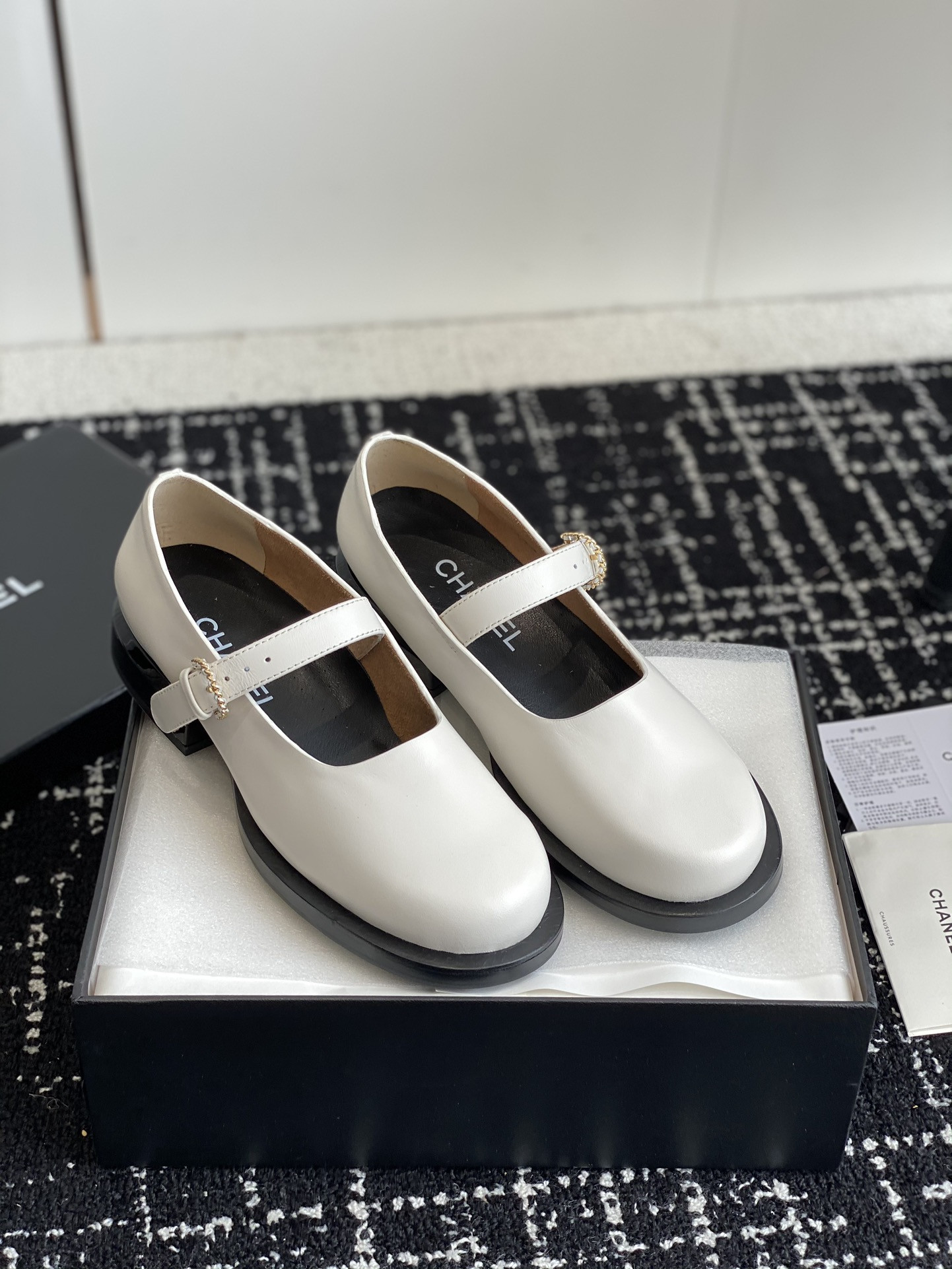 UA Ch*el MARY JANES