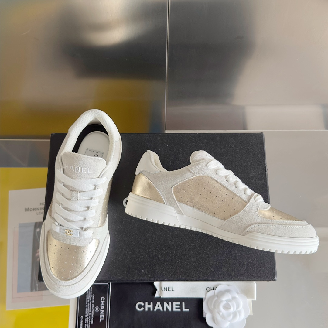 UA Ch*el SNEAKER