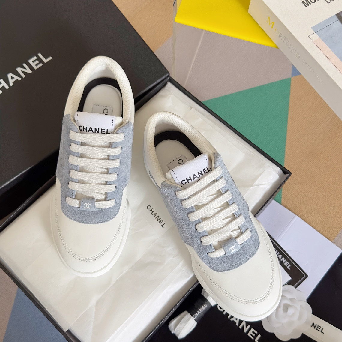 UA Ch*el SNEAKER