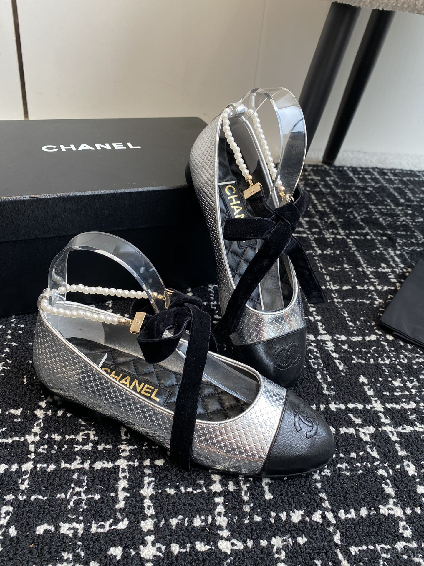 UA Ch*el MARY JANES