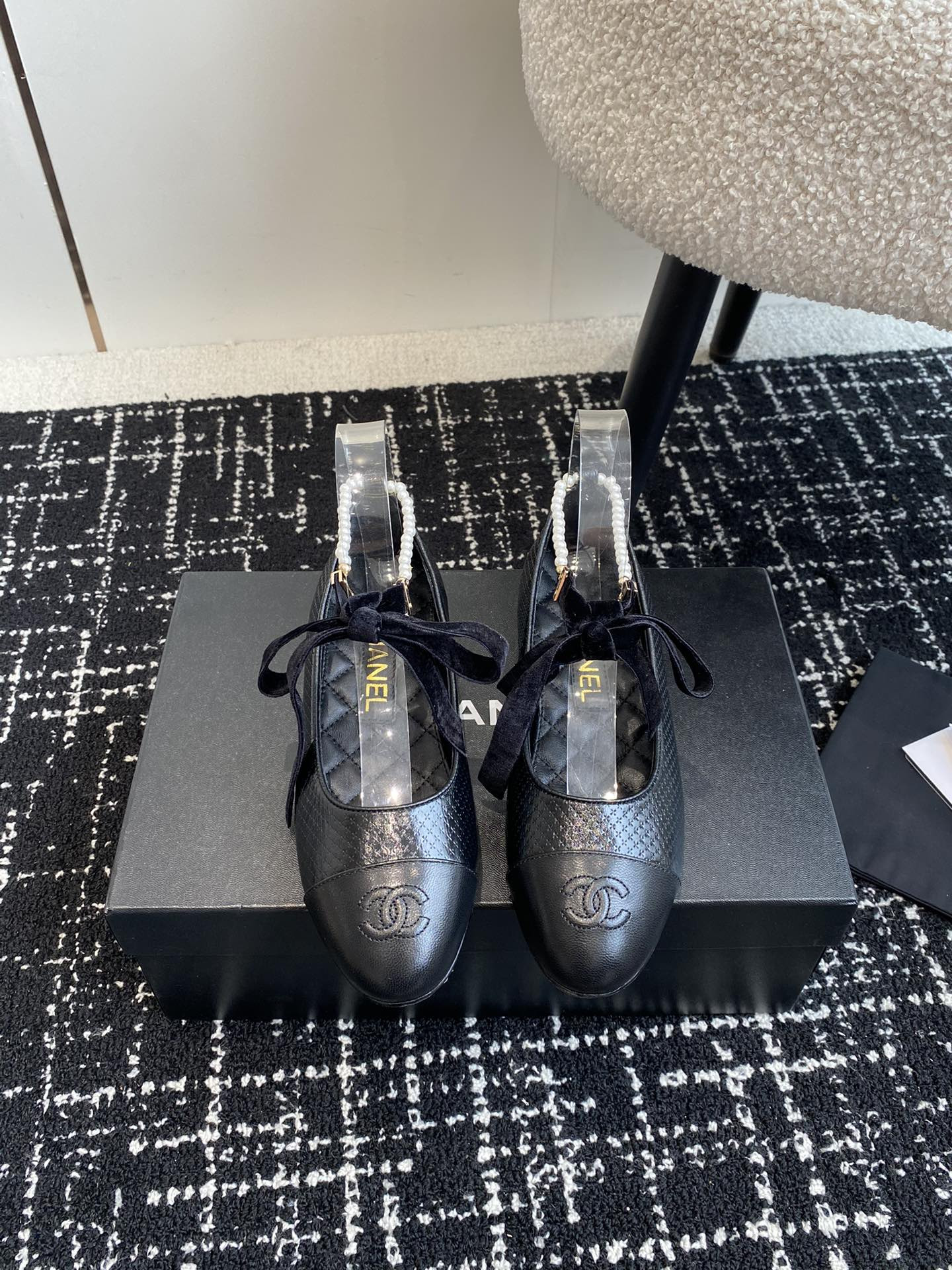 UA Ch*el MARY JANES