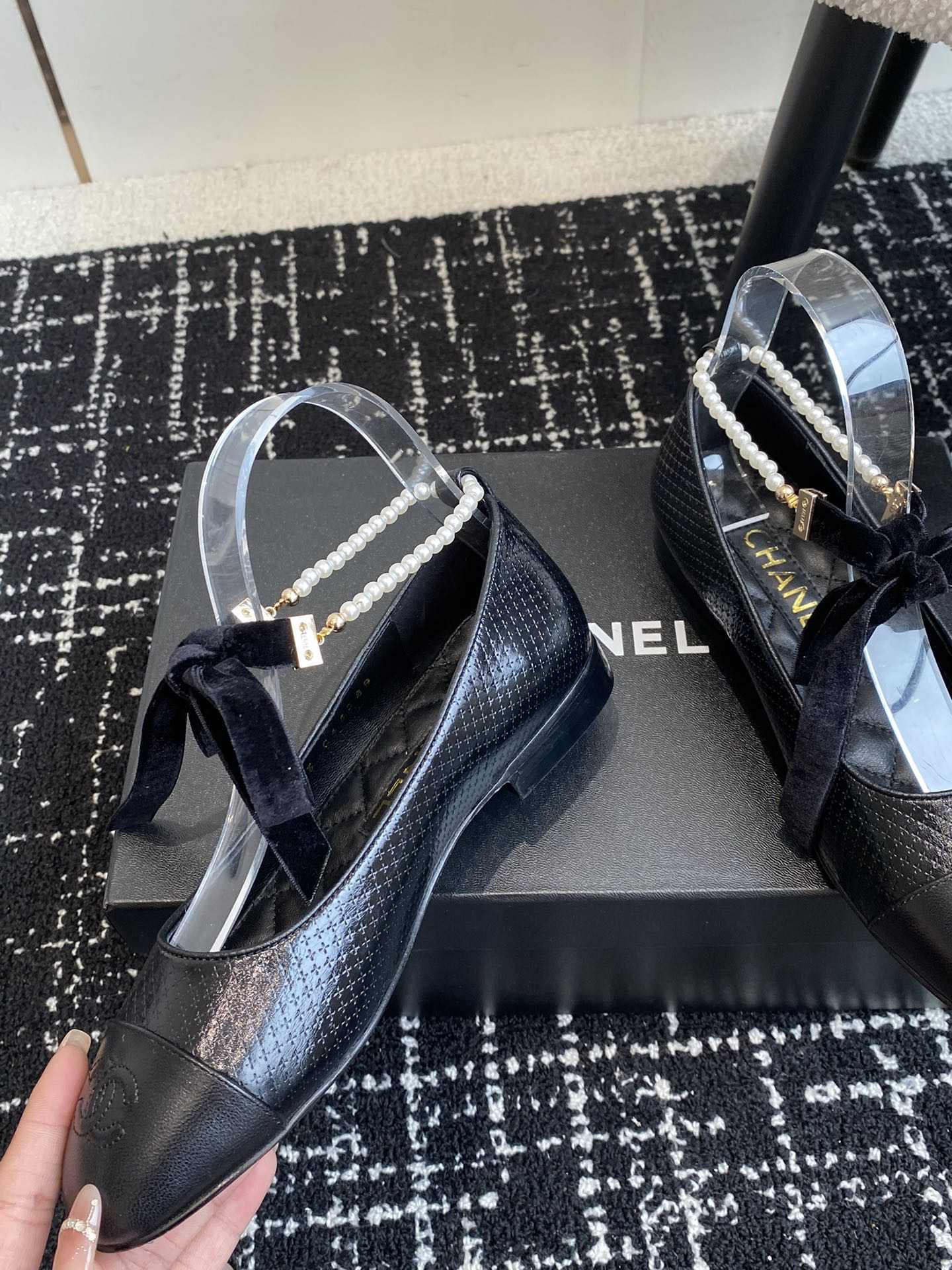 UA Ch*el MARY JANES