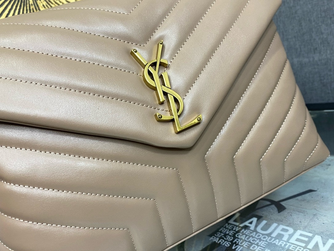 Y*L LOULOU QUILTED LEATHER 32x22x9cm