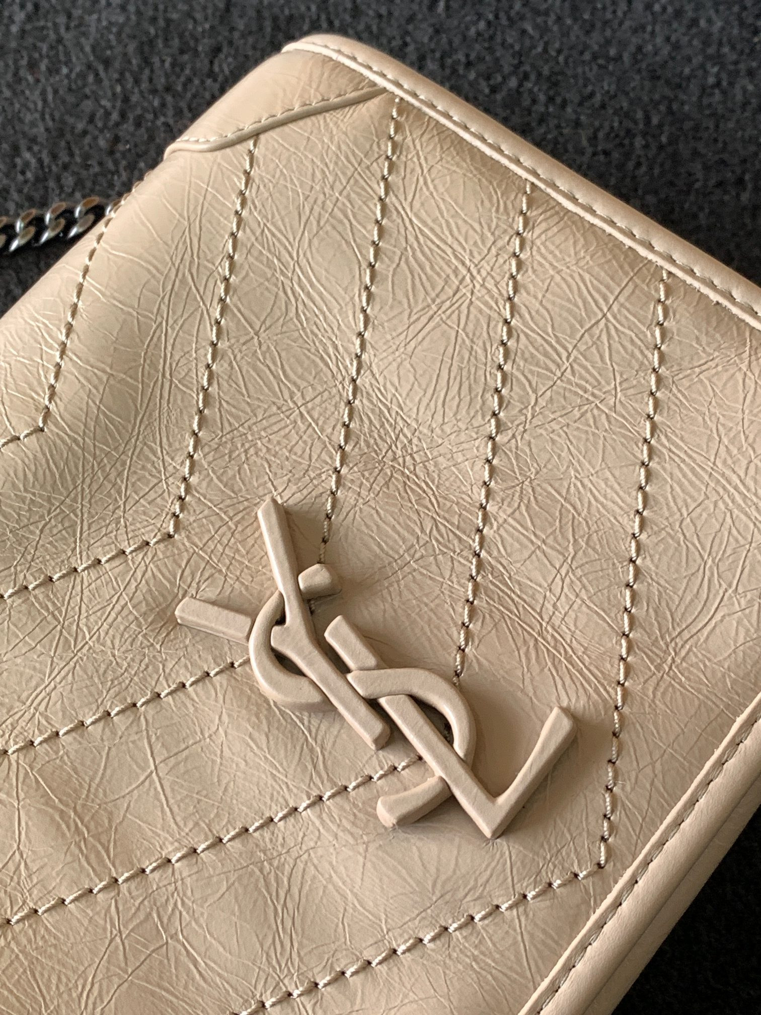 Y*L NIKI CHAIN WALLET IN SHINY LEATHER WHITE 19 x 15 x 6 CM