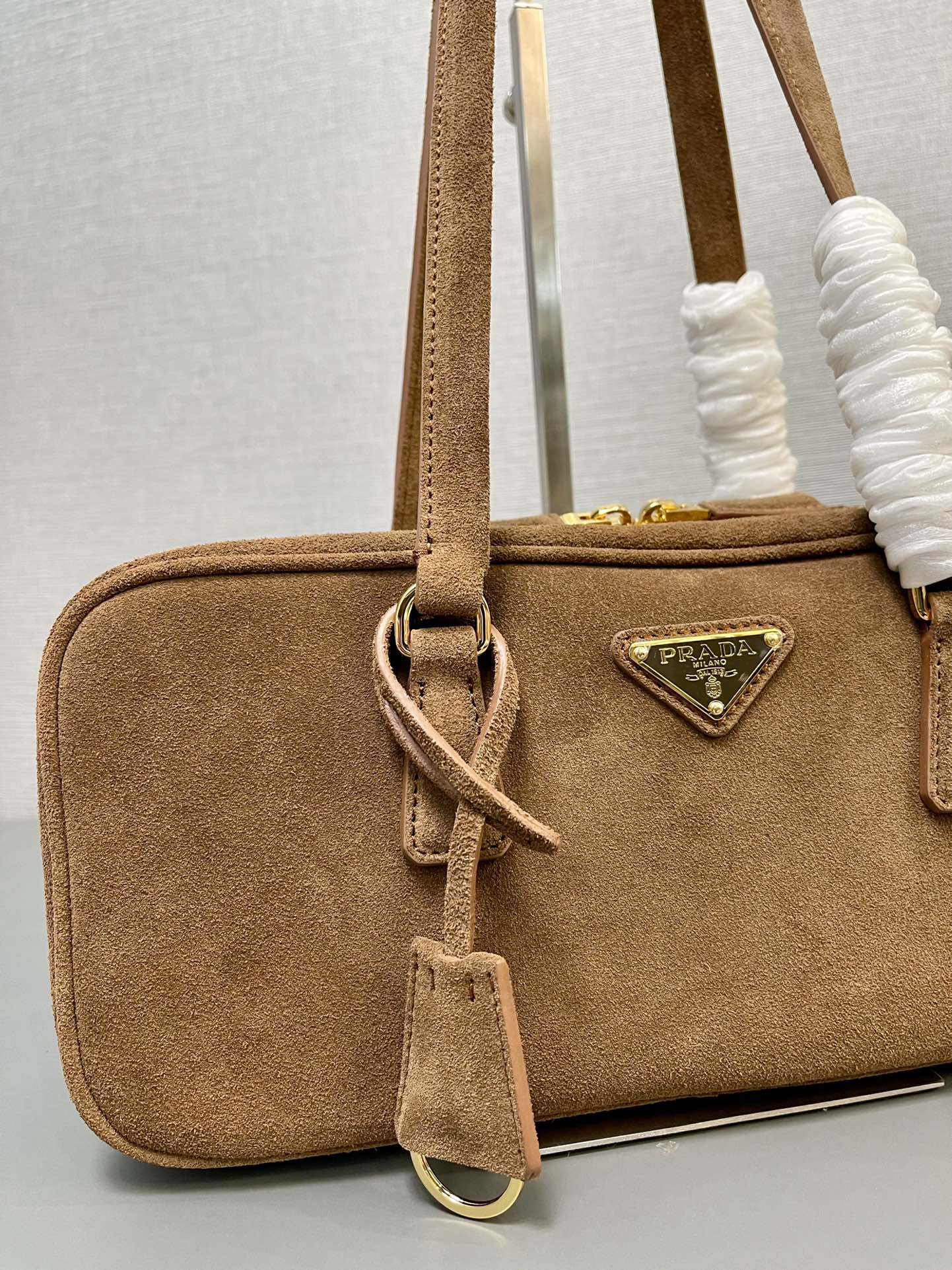Pra*a Re-Edition 1978 handle bag 30x14x8.5cm