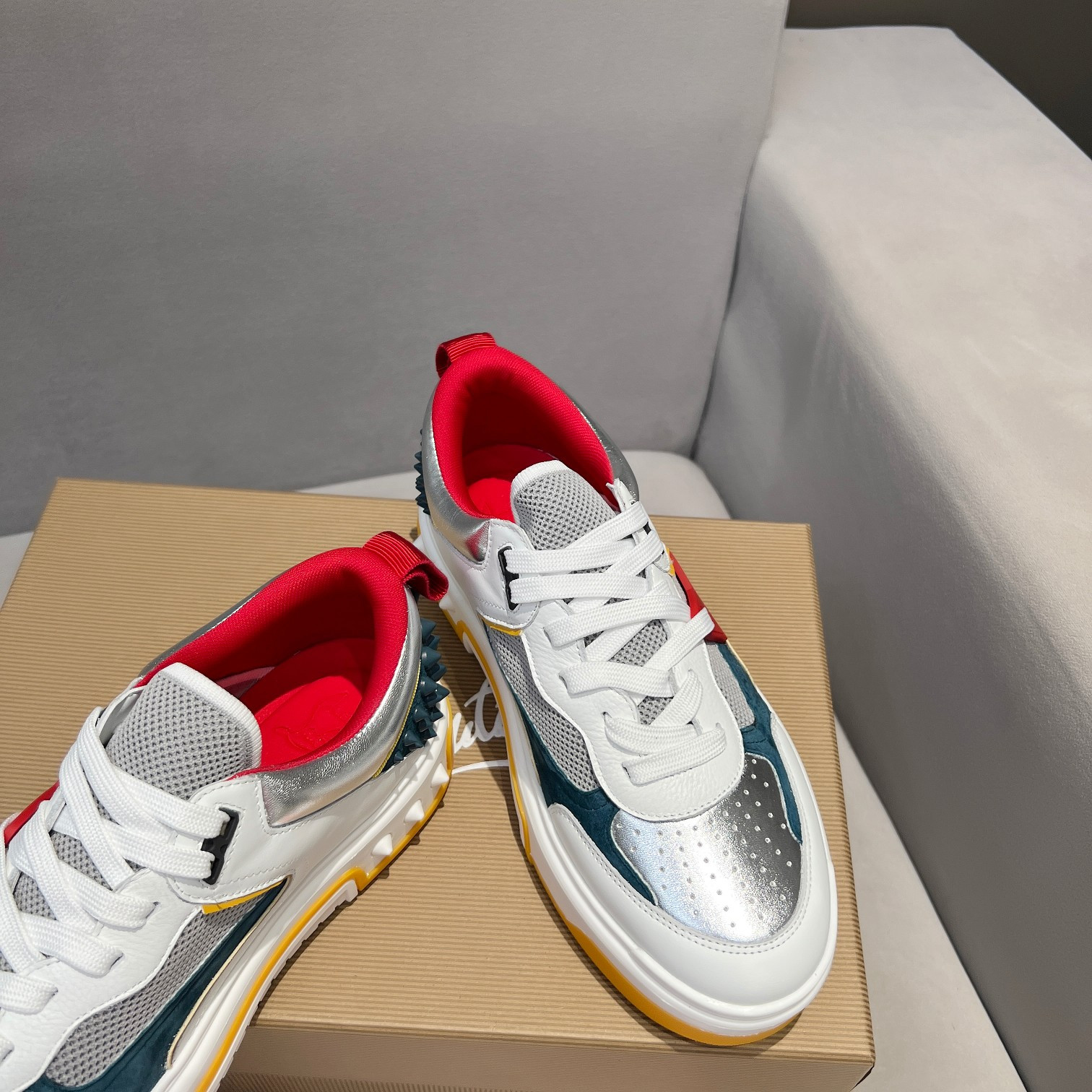 UA Ch**an Louboutin 2024 [New]ASTROLOUBI Unisex Thick-Soled Sneakers